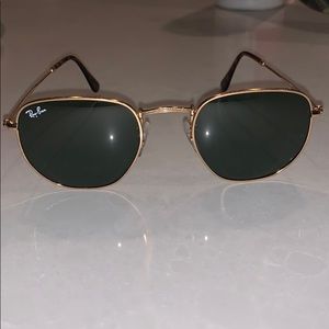 Hexagonal flat raybans